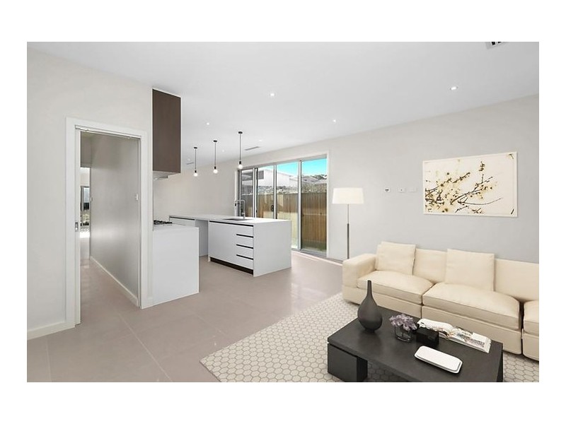 5 Callus Street, Forde ACT 2914