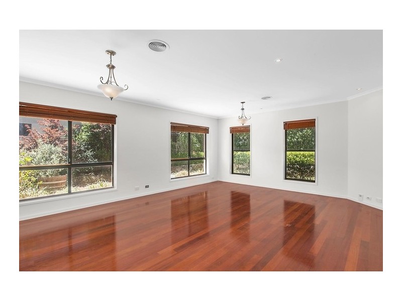 3 Weeroona Place, Jerrabomberra NSW 2619