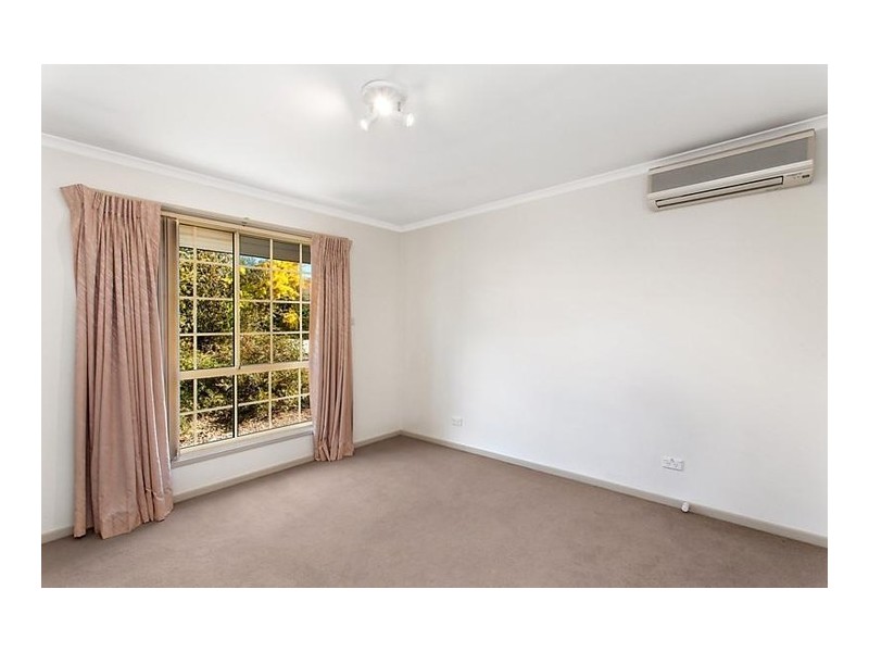 11 Maloney Street, Queanbeyan NSW 2620