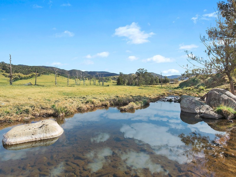 642 Neringla Road, Araluen NSW 2622