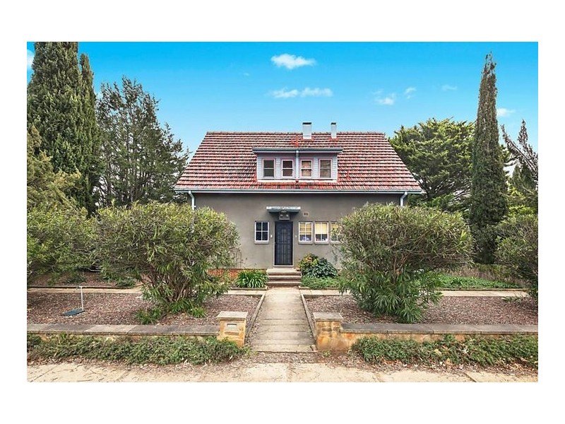 81 Hopetoun Circuit, Yarralumla ACT 2600
