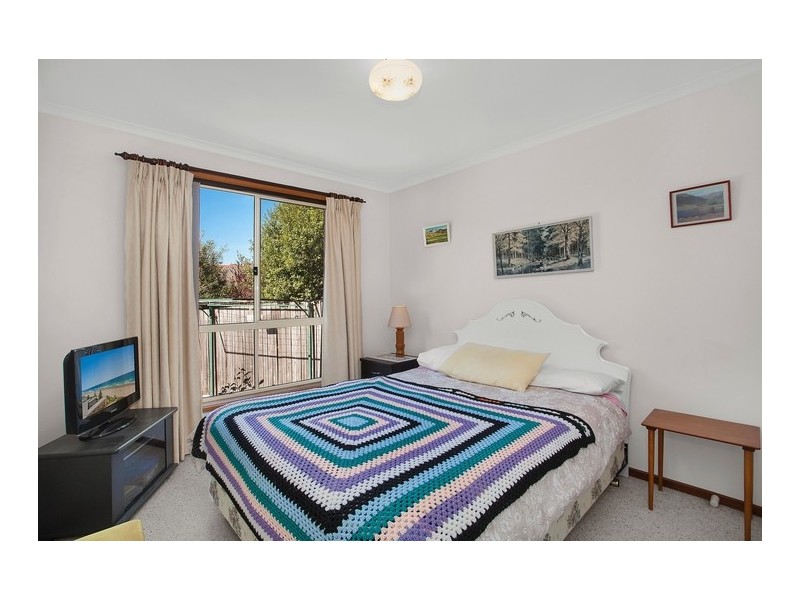 9A Hickenbotham Street, Gordon ACT 2906