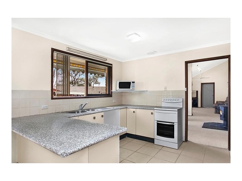 27 McWhae Circuit, Wanniassa ACT 2903