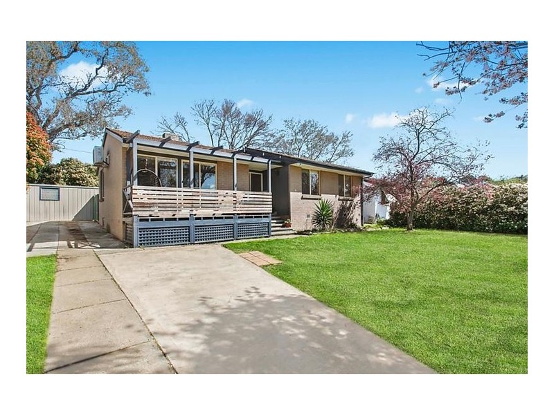 30 Gluyas Street, Farrer ACT 2607