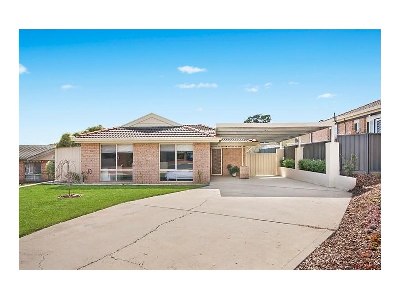 11 Wheelwright Crescent, Banks ACT 2906