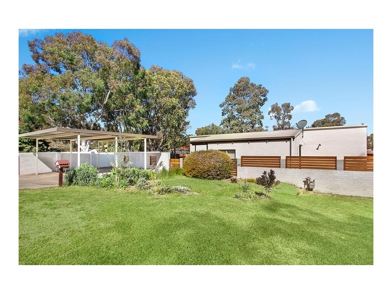 11 Bailes Court, Wanniassa ACT 2903