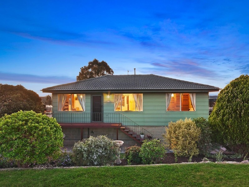 48 Bendora Avenue, Queanbeyan NSW 2620