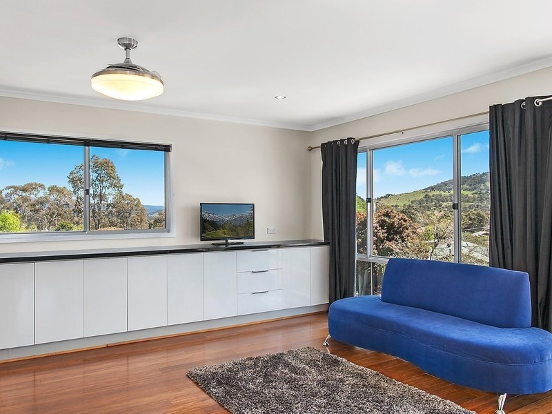 17 Hoddinott Street, Wanniassa ACT 2903