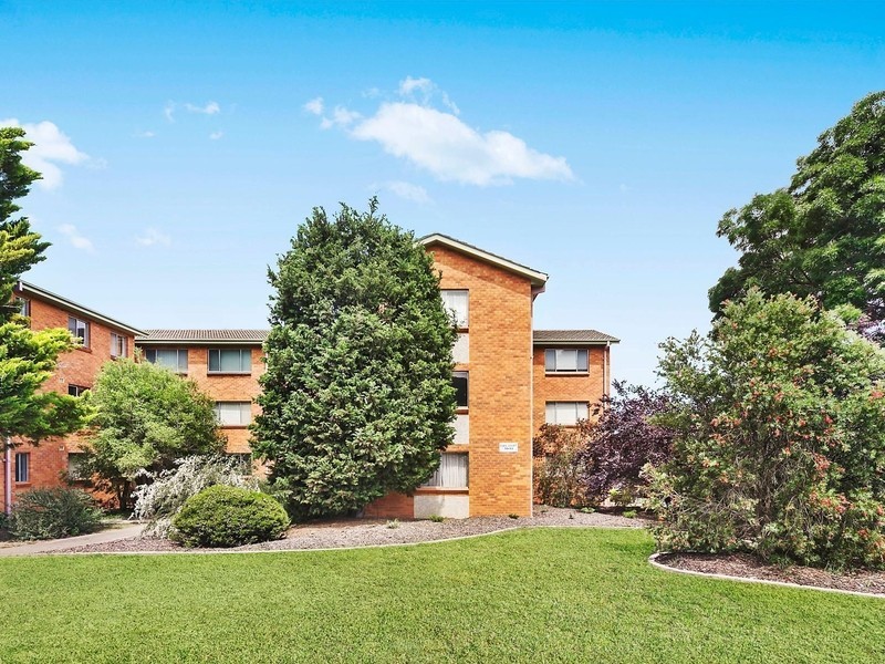 8/11 Tryon Street, Hackett ACT 2602