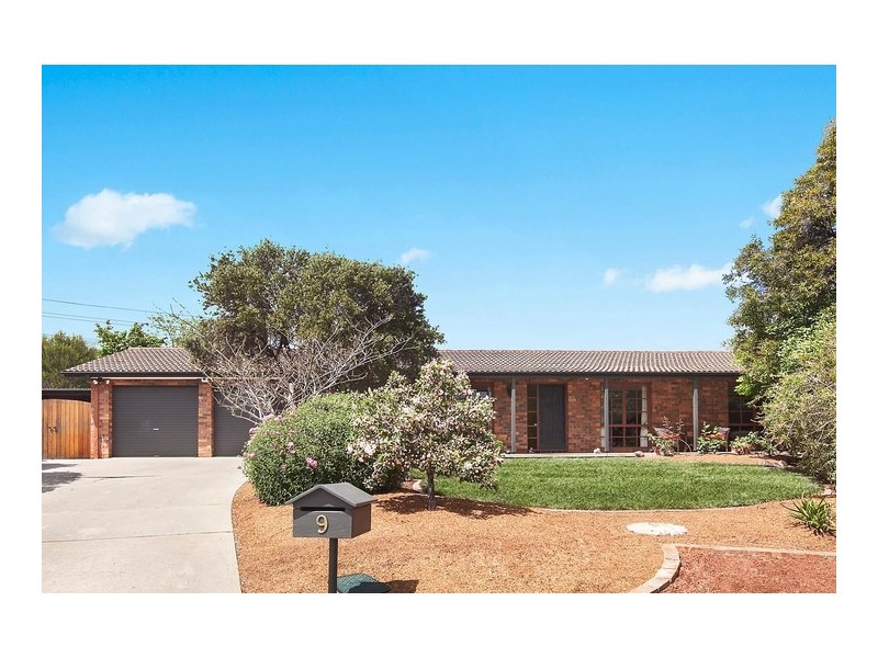 9 Jeanette Place, Gilmore ACT 2905