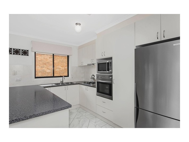8 Dunnett Street, Dunlop ACT 2615