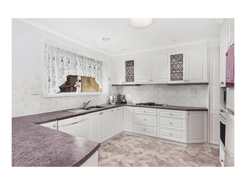 10 Ullamulla Crescent, Queanbeyan NSW 2620