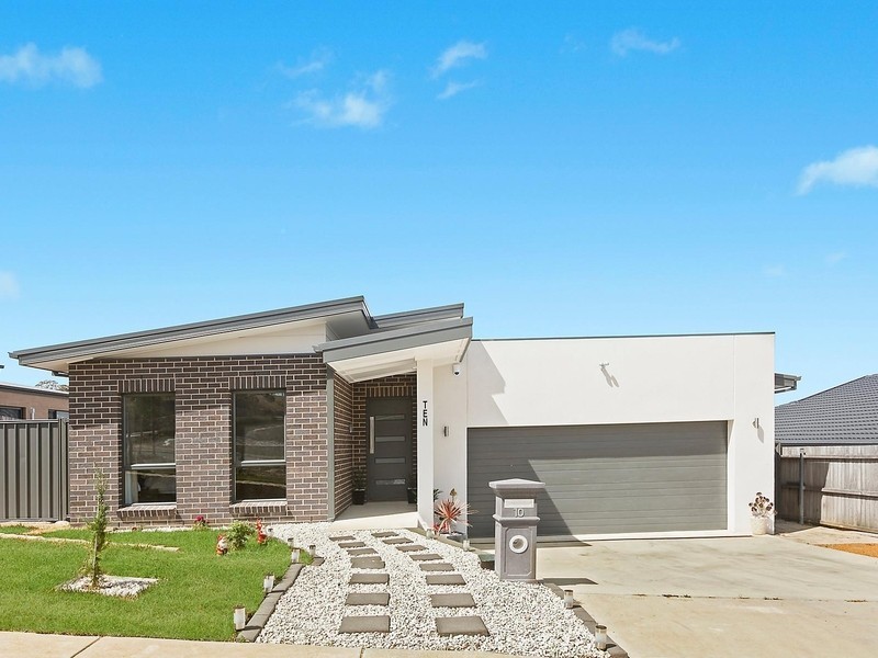 10 Kartinyeri Street, Bonner ACT 2914