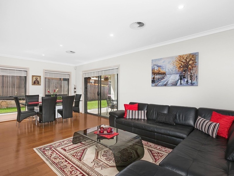 10 Kartinyeri Street, Bonner ACT 2914