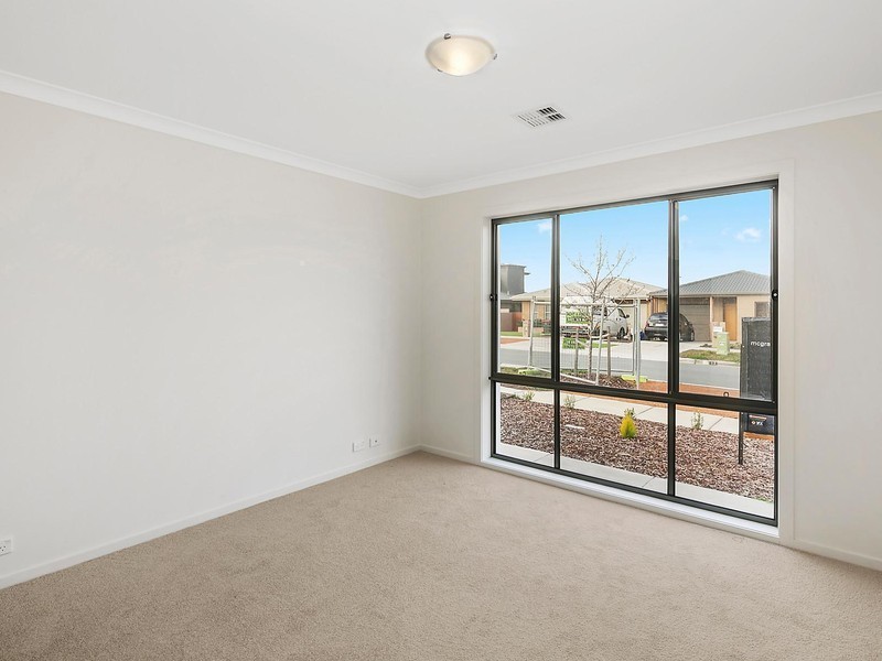 9 Rockwood Street, Casey ACT 2913