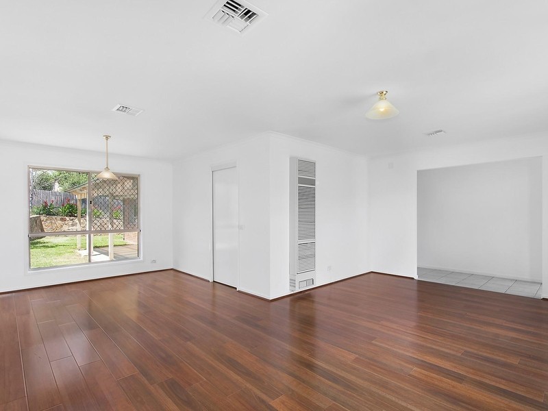 4 Woodhill Link, Jerrabomberra NSW 2619