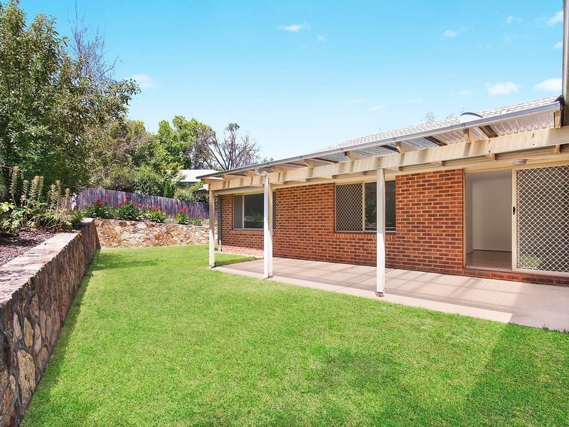 4 Woodhill Link, Jerrabomberra NSW 2619