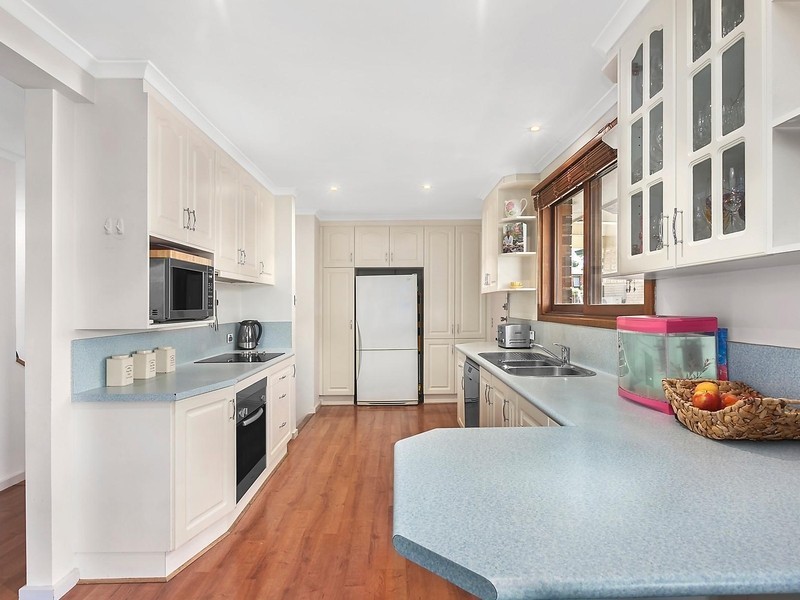 77 Munro Road, Queanbeyan NSW 2620