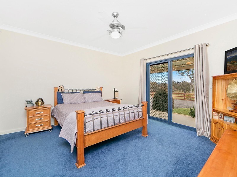 11 Eucalypt Place, Royalla NSW 2620