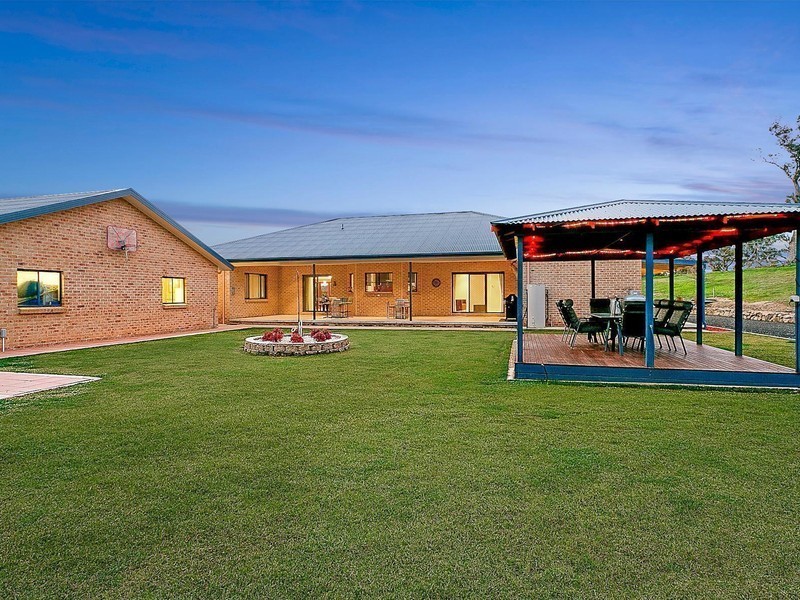 11 Eucalypt Place, Royalla NSW 2620