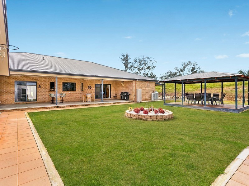 11 Eucalypt Place, Royalla NSW 2620