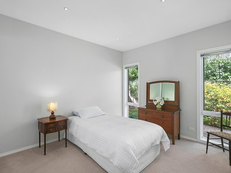 22B Threlfall Street, Chifley ACT 2606