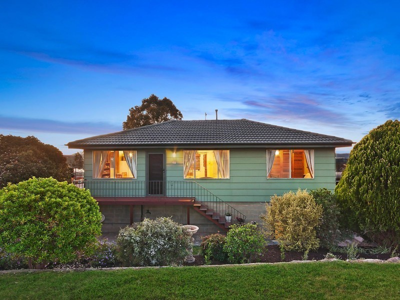 48 Bendora Avenue, Queanbeyan NSW 2620