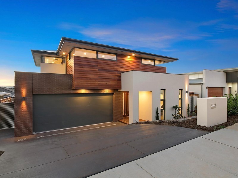 20 Cocoparra Crescent, Crace ACT 2911