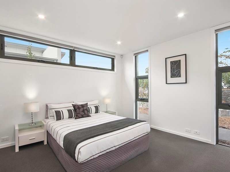 20 Cocoparra Crescent, Crace ACT 2911