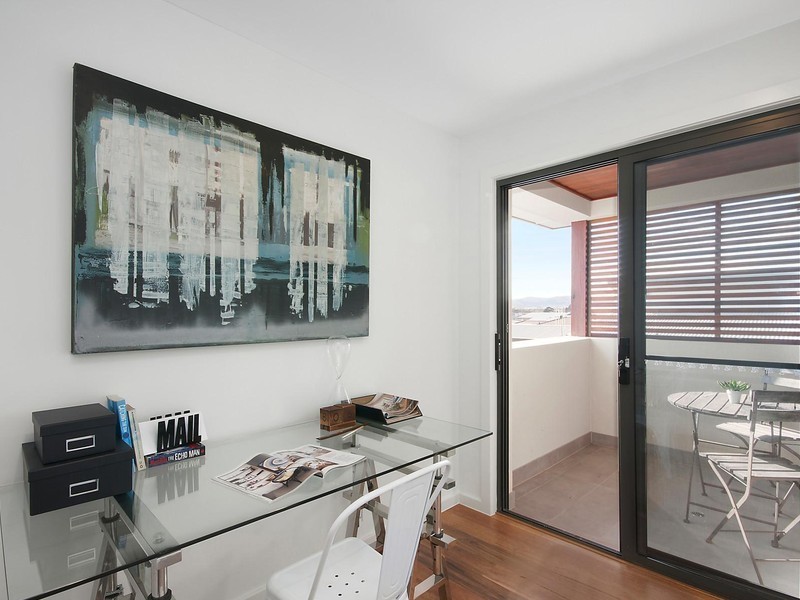 20 Cocoparra Crescent, Crace ACT 2911