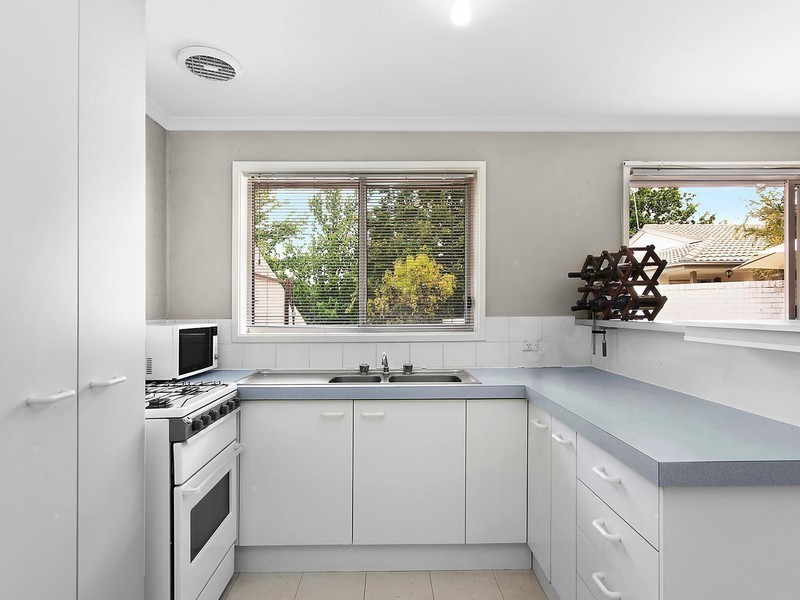 10/6 Kemsley Place, Pearce ACT 2607