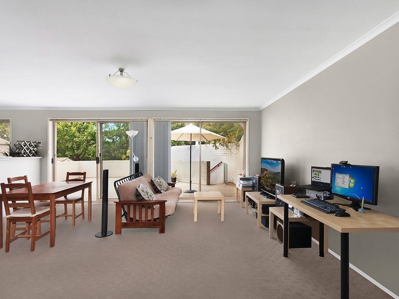 10/6 Kemsley Place, Pearce ACT 2607