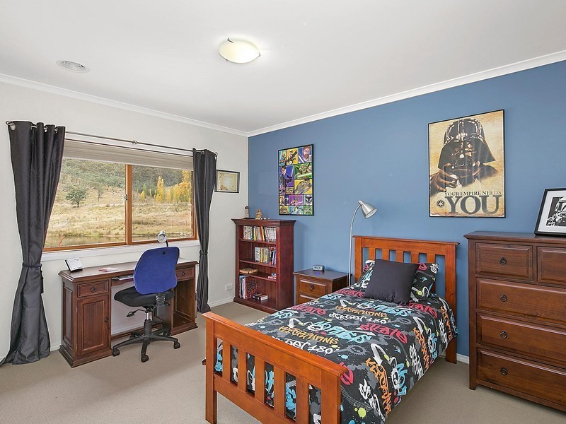 85 Sherwood Place, Royalla ACT 2620