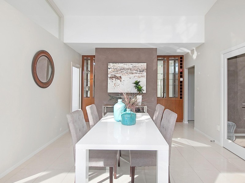 177 Halloran Drive, Jerrabomberra NSW 2619