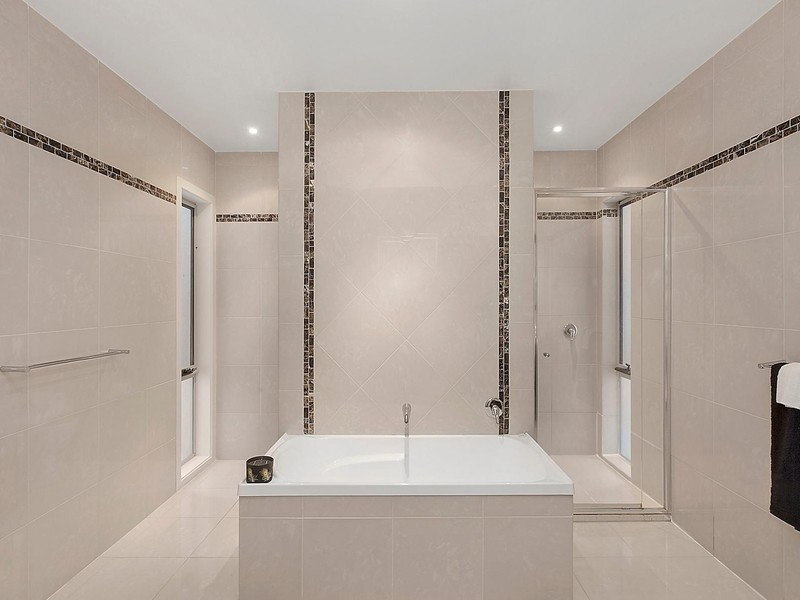 177 Halloran Drive, Jerrabomberra NSW 2619