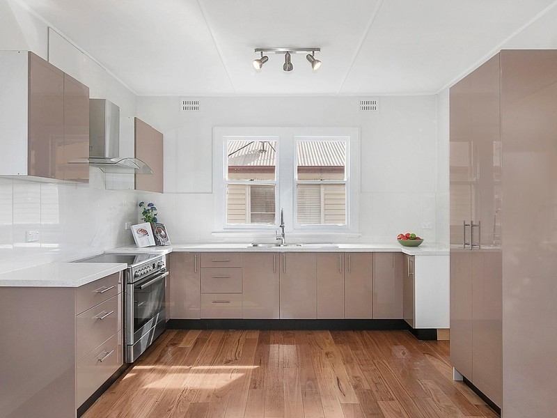 28 McIntosh Street, Queanbeyan NSW 2620