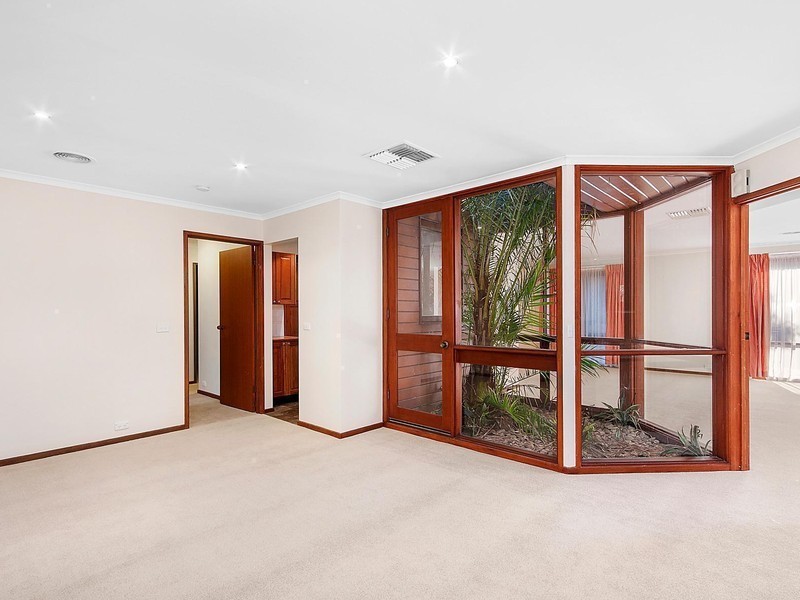 28 Cuthbertson Crescent, Oxley ACT 2903