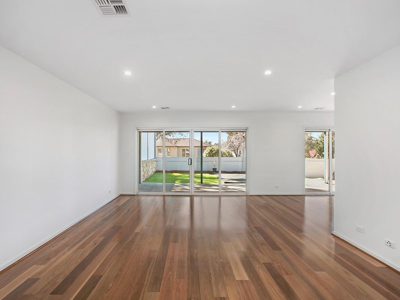 34 Eggleston Crescent, Chifley ACT 2606