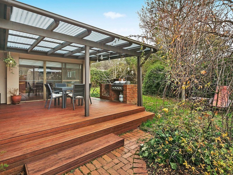 12 Leake Place, Curtin ACT 2605