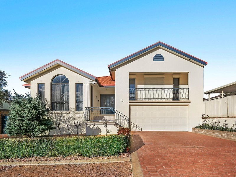 38 Candlebark Close, Nicholls ACT 2913