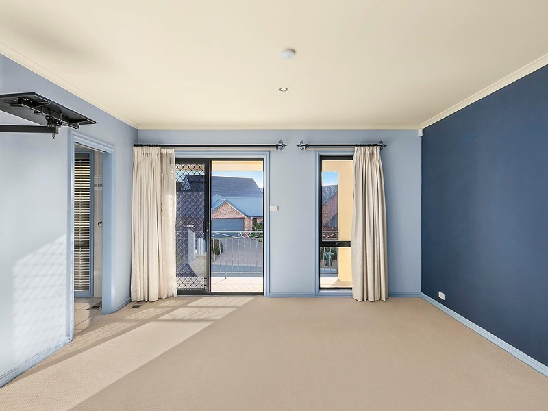 38 Candlebark Close, Nicholls ACT 2913