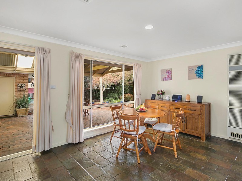 4 Donohoe Place, Gordon ACT 2906