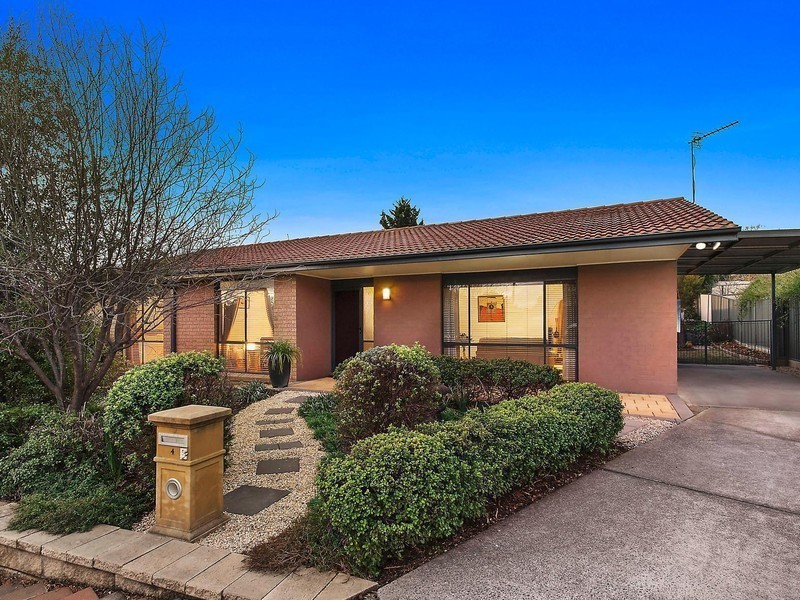4 Flockton Place, Chisholm ACT 2905