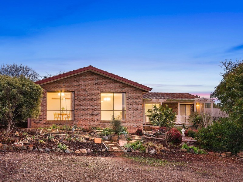 4 Wolfingham Place, Isabella Plains ACT 2905