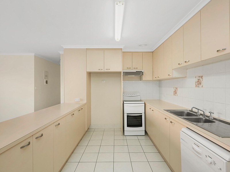 16 Brudenell Drive, Jerrabomberra NSW 2619