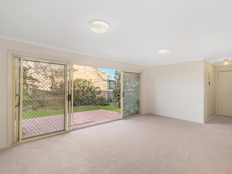 16 Brudenell Drive, Jerrabomberra NSW 2619