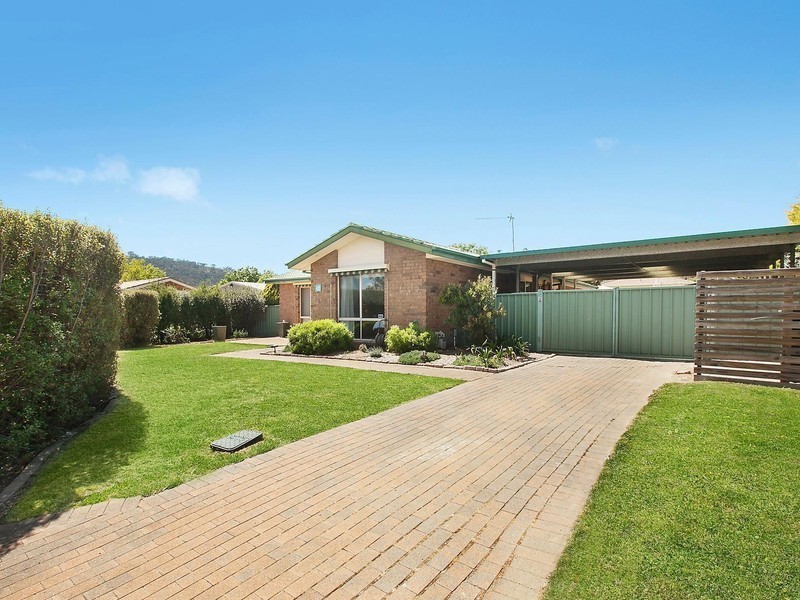 3 Bate Place, Banks ACT 2906