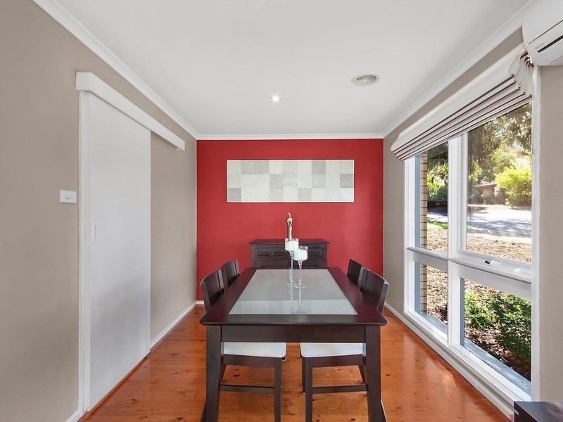 27 Jenner Court, Wanniassa ACT 2903