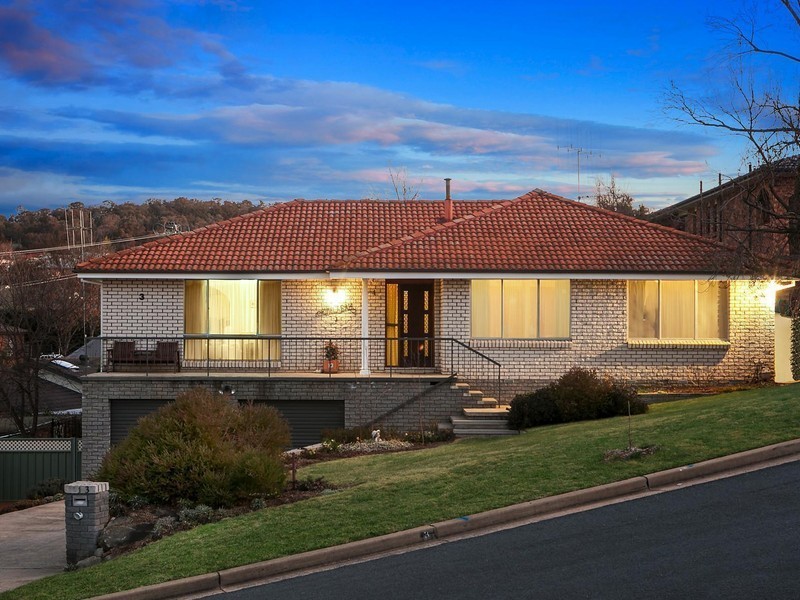 3 Vaughan Close, Queanbeyan NSW 2620