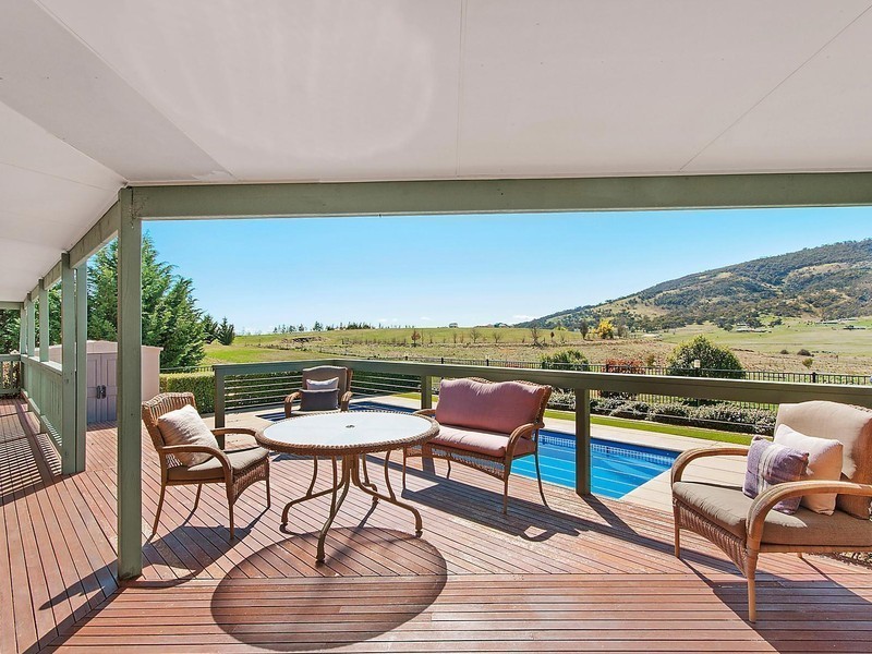 4 Settlers Road, Royalla NSW 2620